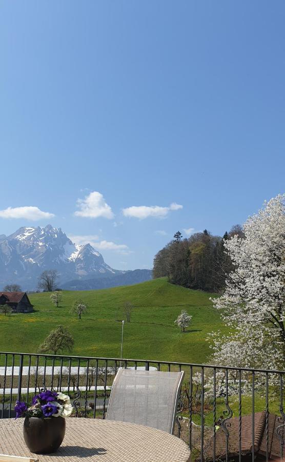 Villa Castagna Guesthouse Luzern Exteriör bild