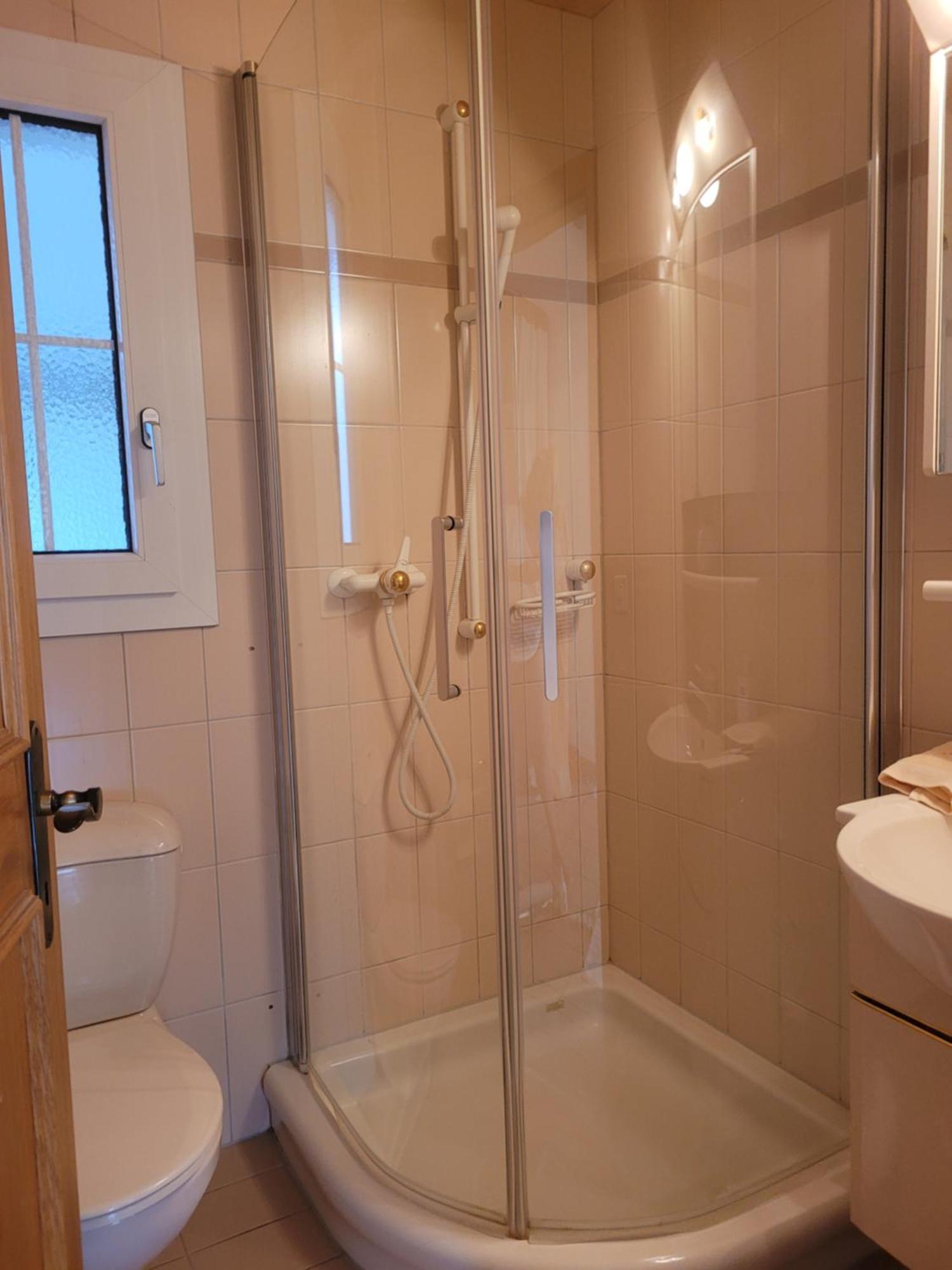 Villa Castagna Guesthouse Luzern Rum bild